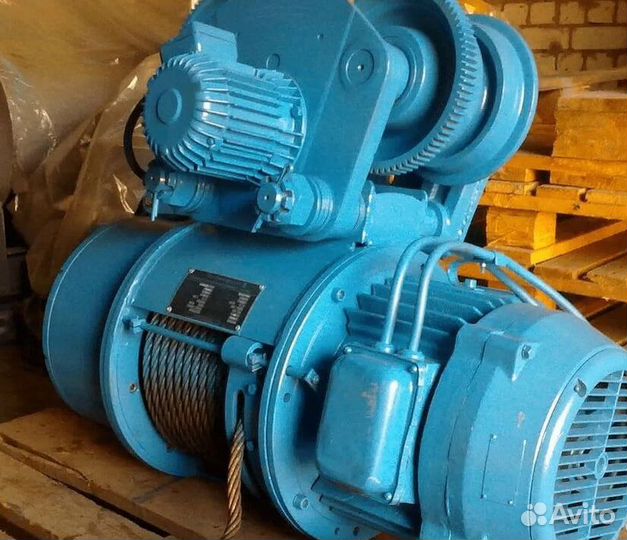 Редукторы / Тельферы / лот stzuw 18144