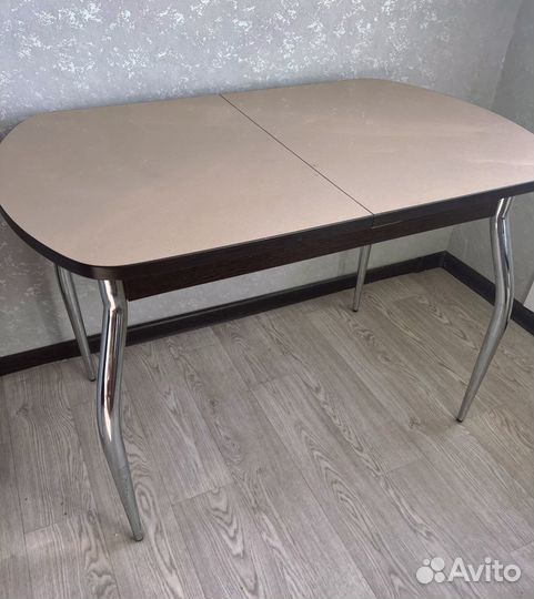 Кухонный стол бу