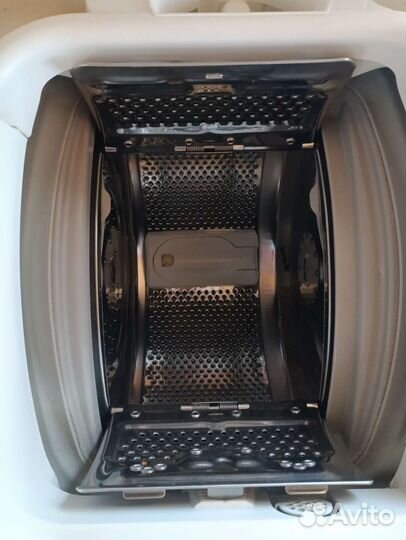 Стиральная машина с вертикальной загрузкой