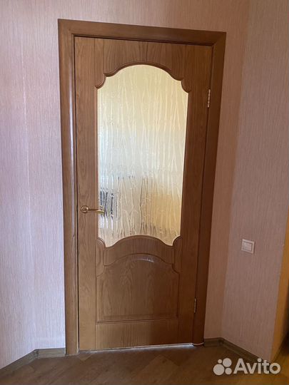 Двери межкомнатные из массива бу