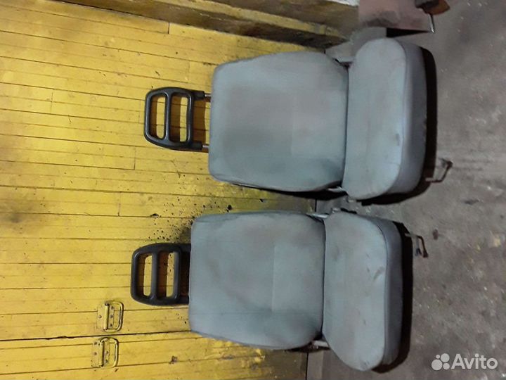 Сиденья Москвич 2141 правое левое