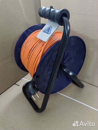 Удлинитель на катушке 3х0,75 50 метров