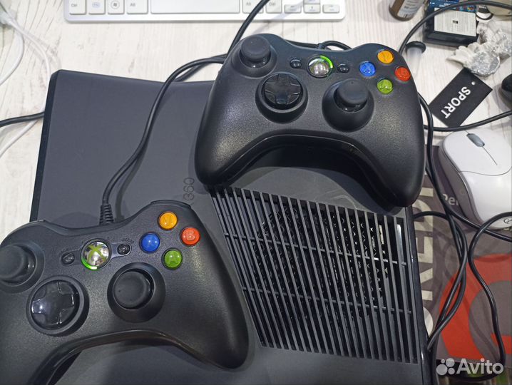 Xbox 360 slim 250gb Freeboot Rgh 3.0