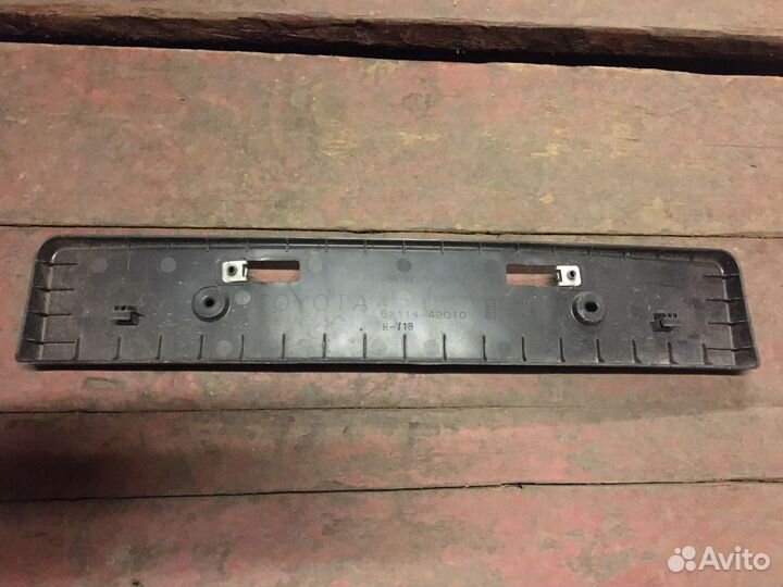 Рамка под госномер Toyota RAV4 20 2000-2005гг