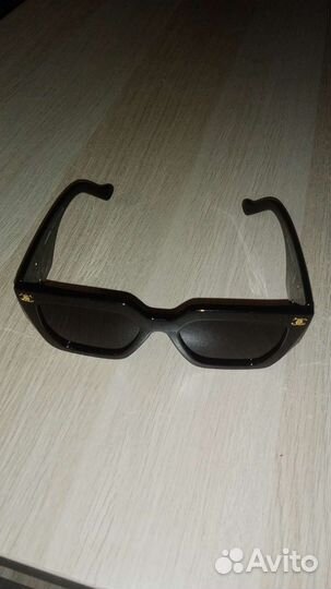 Солнцезащитные очки женские