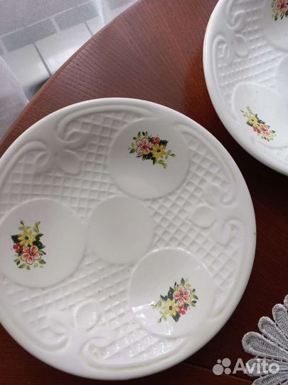 Набор тарелочек
