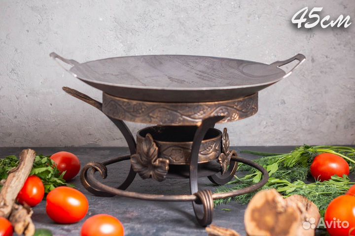 Сковорода Садж из стали 45 см на кованой подставке