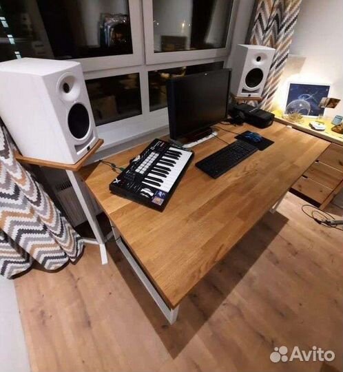 Компьютерный стол лофт из дерева