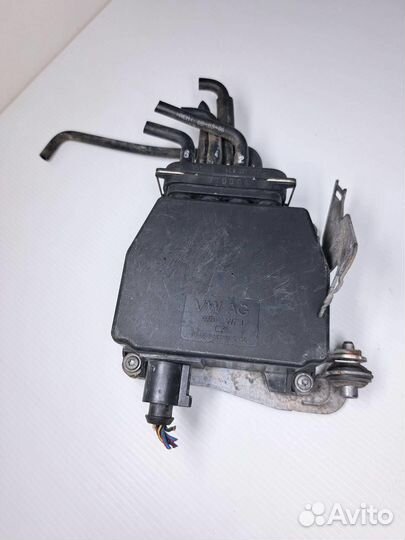 Блок магнитных клапанов VW Passat (B6) 2005-2010