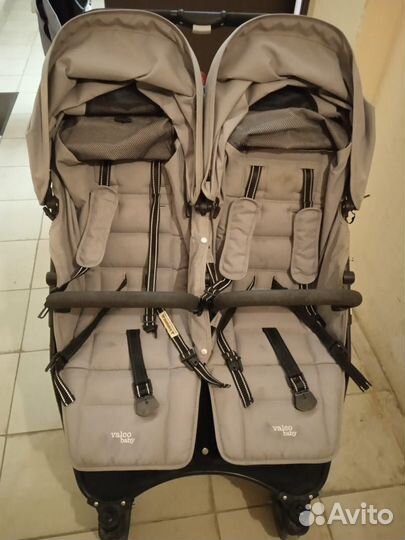 Коляска для двойни, погодок Valco baby