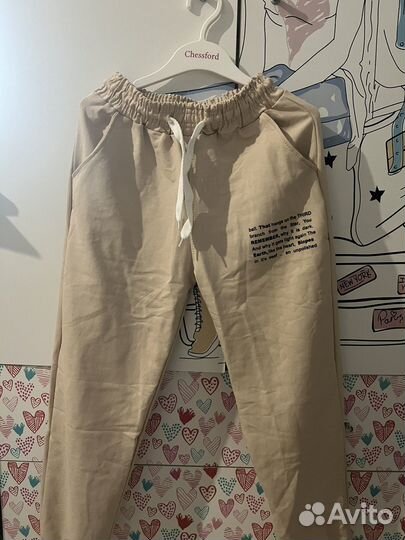 Продам новый костюм