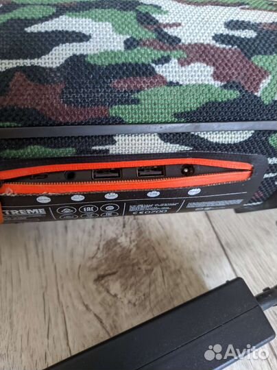 Колонка JBL