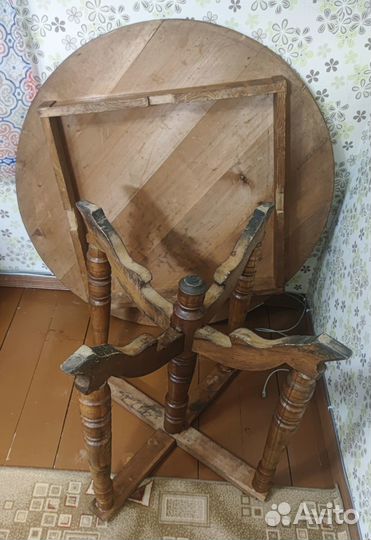 Стол дерево круглый раритет крепкий