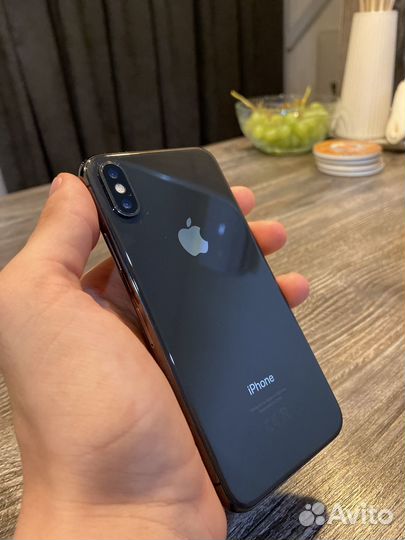 iPhone X, 64 ГБ