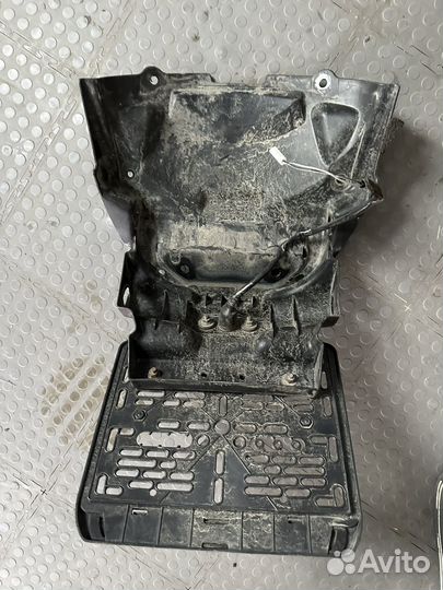 Рамка под номер - хвост suzuki m109r