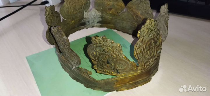 Корона (венец) предположительно из латуни
