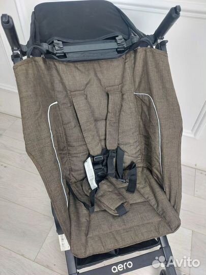 Компактная детская коляска для путешествий