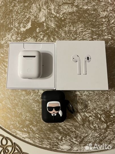 Беспроводные наушники apple airpods 1