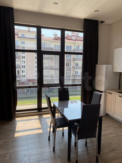 2-к. квартира, 58 м², 3/3 эт.