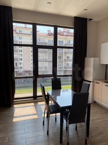 2-к. квартира, 58 м², 3/3 эт.