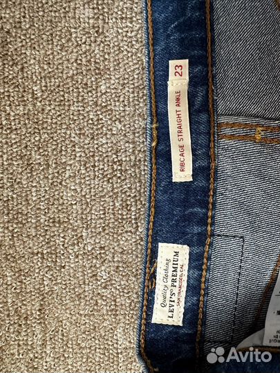 Джинсы levis ribcage straight ankle 23/27