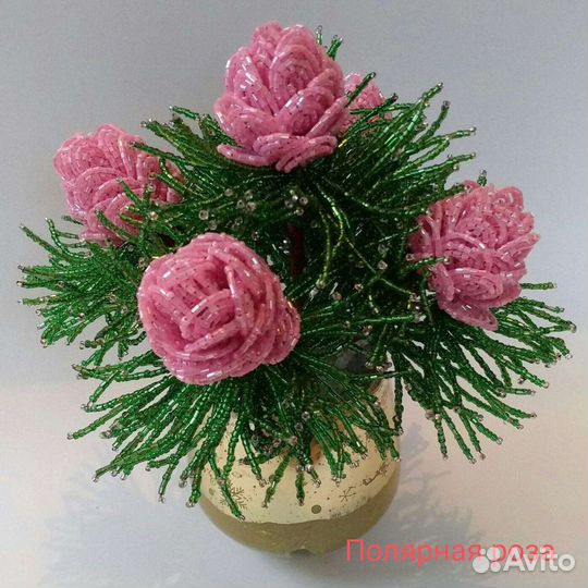 Композиции цветочные из бисера разные