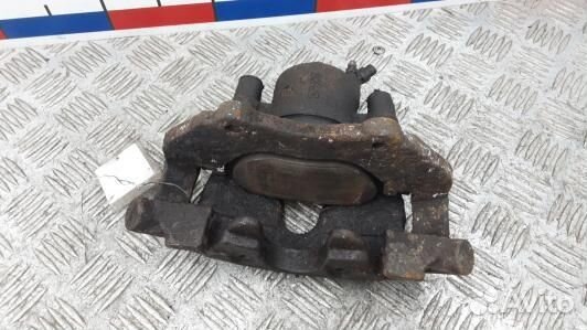 Суппорт тормозной передний правый ford kuga 1 (8MA