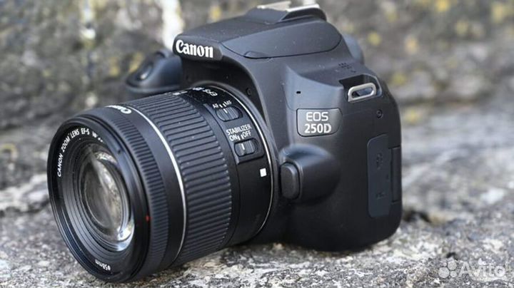 Canon EOS 250D Kit 18-55mm IS STM б/у