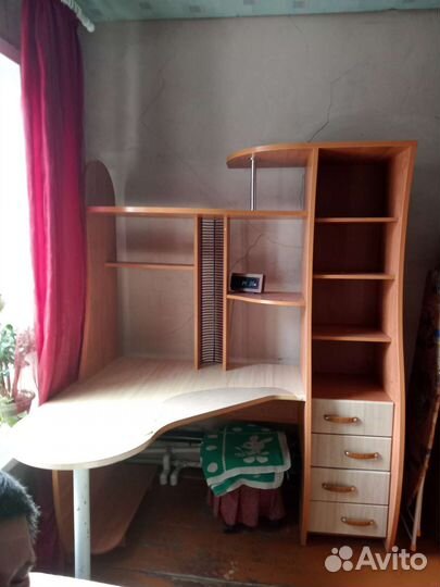 Компьютерный стол