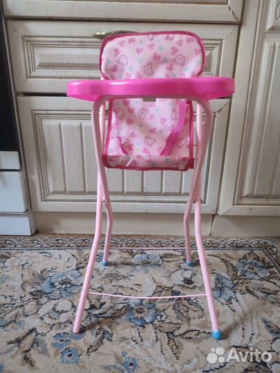 Стульчик для кормления и коляски для кукол
