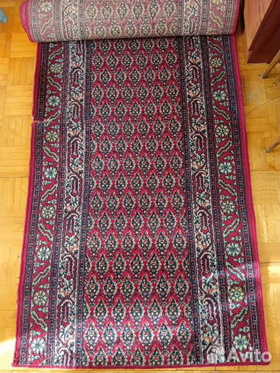 Продается ковровая дорожка