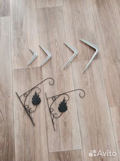 Держатели для полок