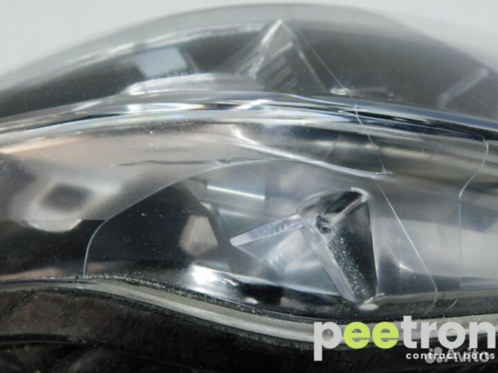 Б/У Фара правая б/у 63117471306 BMW