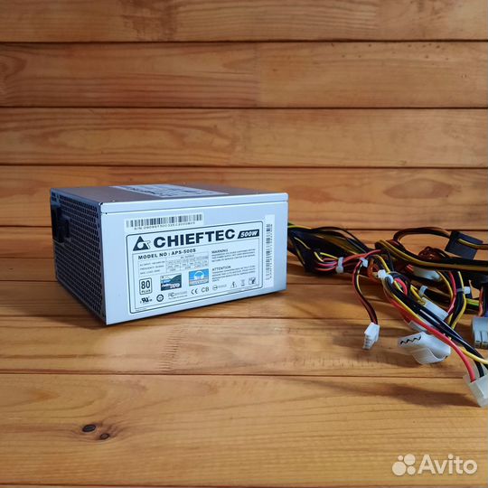 Фирменный блок питания chieftec 500ватт