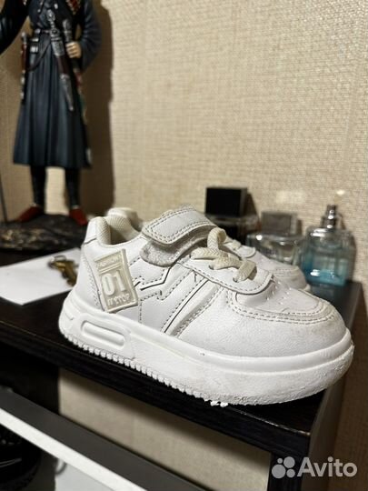 Кроссовки детские 25 размер