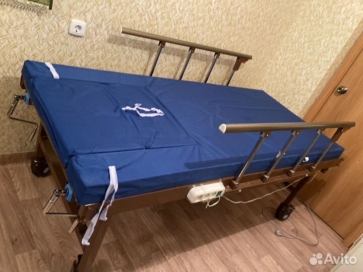 Медицинская кровать для лежачих больных бу