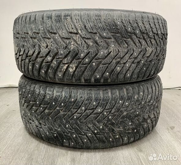 Nokian Tyres Hakkapeliitta 8 215/50 R17 95T