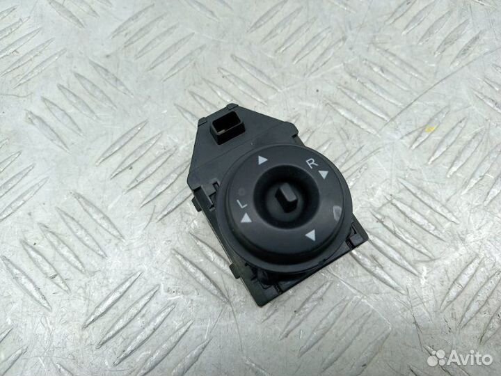 Блок управления зеркалами Kia Ceed 1 ED 1.6 G4FC