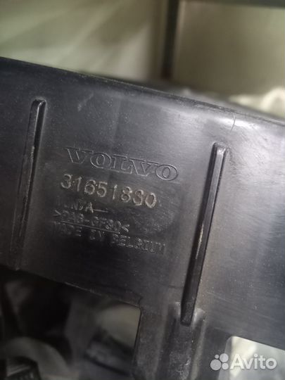 Передняя панель Volvo S90