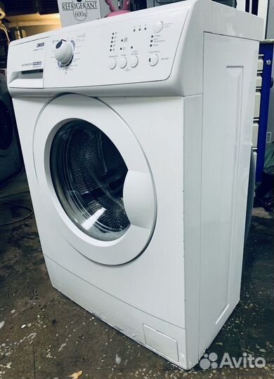 Стиральная машина Zanussi ZWO 683 V