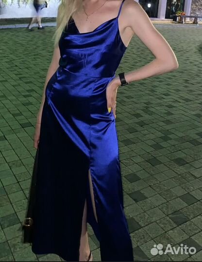 Платье атласное