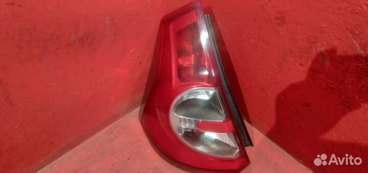 Сандеро фонарь задний левый Sandero Stepway 1