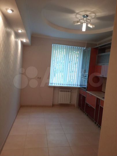 2-к. квартира, 60 м², 3/3 эт.