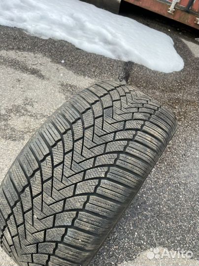 Habilead SnowShoes AW33 255/40 R18 и 275/35 R18