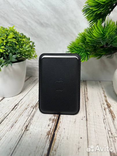 Кардхолдер Apple Leather Wallet MagSafe для iPhone