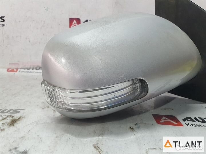 Зеркало переднее правое toyota corolla fielder