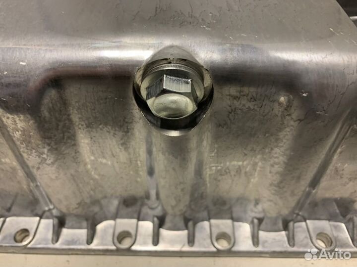 Поддон масляный двигателя Volkswagen Golf Iv/Bora