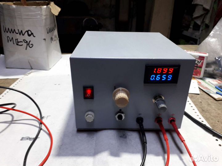 Блок питания лабораторный