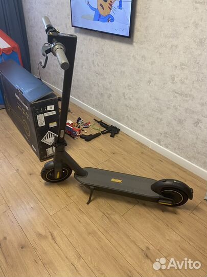 Электросамокат Ninebot KickScooter MAX G30