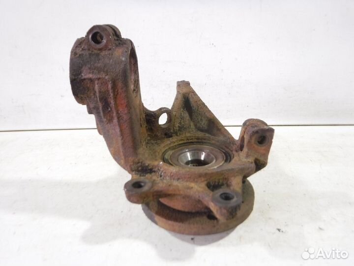 Кулак передний правый Citroen Berlingo M59